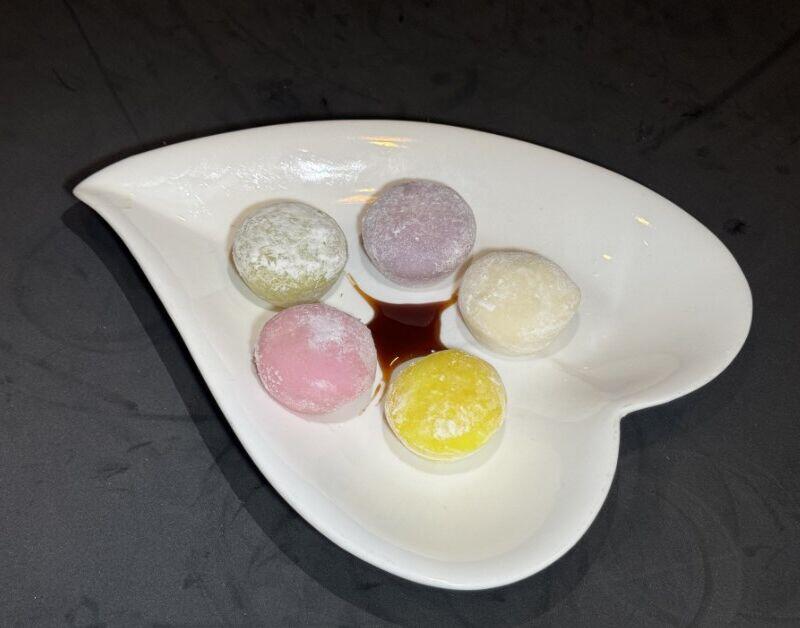 Strawberry Mochi Ice Cream (2pc)